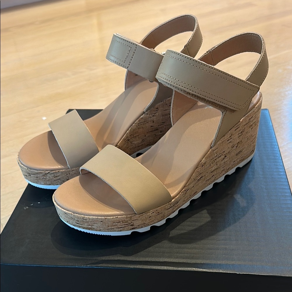 Sorel Cameron Wedge Sandals